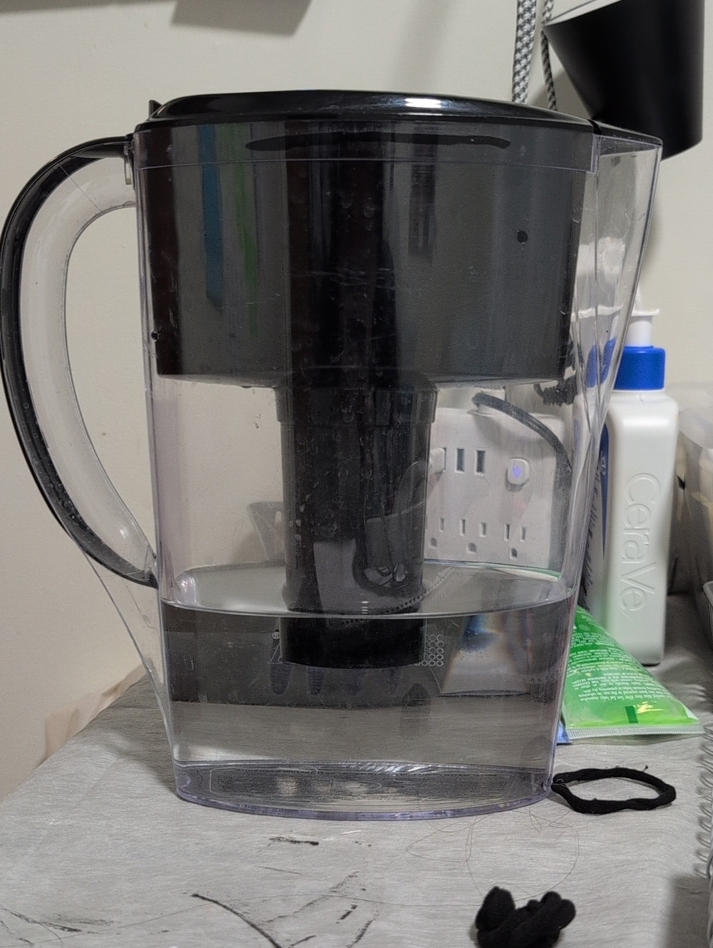 Clear Water Filter Pitcher with Black Filter Chamber